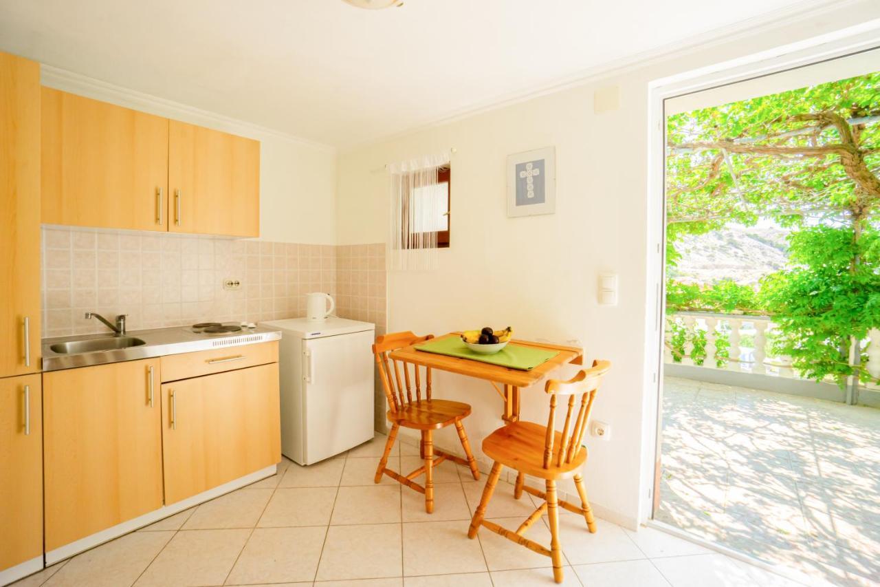 Apartment Coral Metajna Zewnętrze zdjęcie