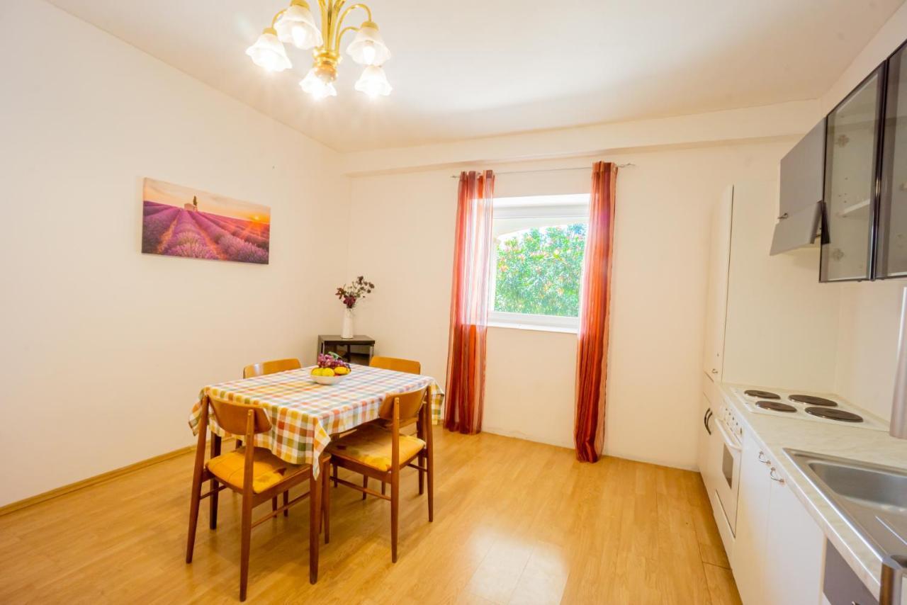 Apartment Coral Metajna Zewnętrze zdjęcie